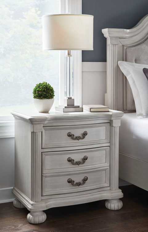 Montelaine Nightstand
