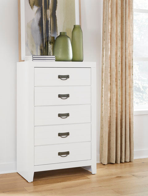 Binterglen 5-Drawer Chest