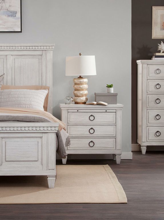 Salter Path 3-Drawer Nightstand